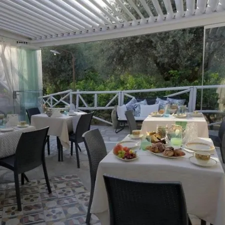Relais Anna 3* أناكابْري